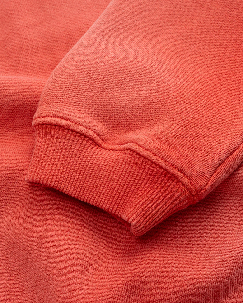 EE® Crewneck