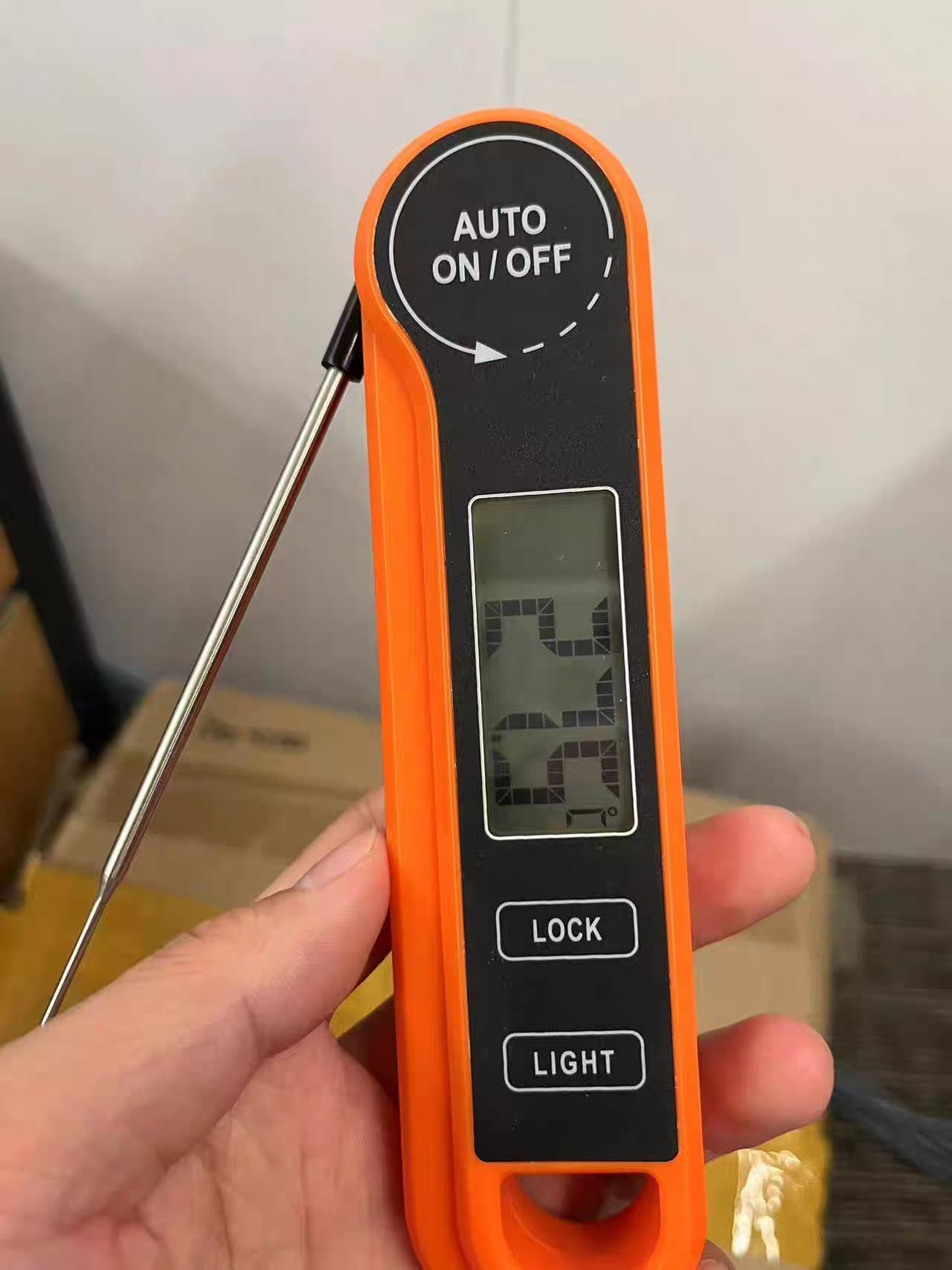 Portable Rechargeable Electronic Thermometer